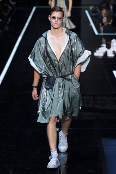 Look 1